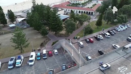 Десять человек, включая детей и сотрудника полиции, погибли во время стрельбы в Сиднее, сообщает австралийский портал News