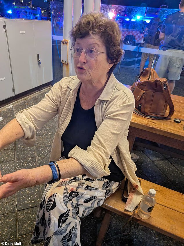 Среди погибших в результате теракта в Сиднее оказался выходец из СССР Александр Клейтман, который был смертельно ранен, защищая свою жену Ларису