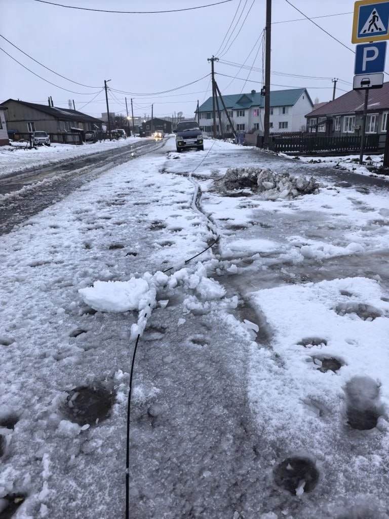 Из-за ураганного ветра без электричества остались жители Южно-Курильского района Из-за ураганного ветра без электричества остались жители Южно-Курильского района