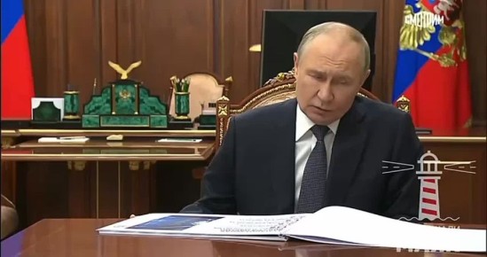 Якушев рассказал Путину, что в 2025 году участники СВО на выборах получили 890 мандатов