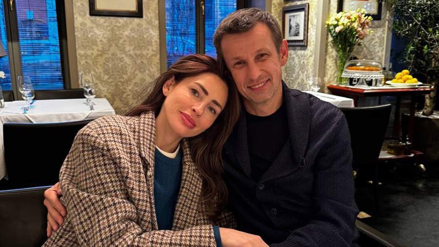 В аэропорту Мюнхена задержали главного тренера "Зенита" и его жену