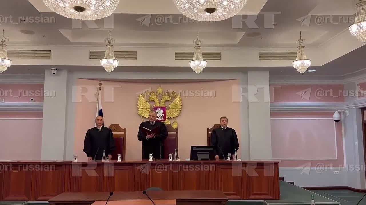 Верховный суд отменил три решения нижестоящих судов по делу о продаже квартиры Ларисы Долиной: