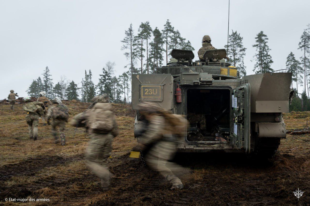 Андрей Клинцевич: Французы и британцы снова отрабатывают штурм эстонских лесов Андрей Клинцевич: Французы и британцы снова отрабатывают штурм эстонских лесов
