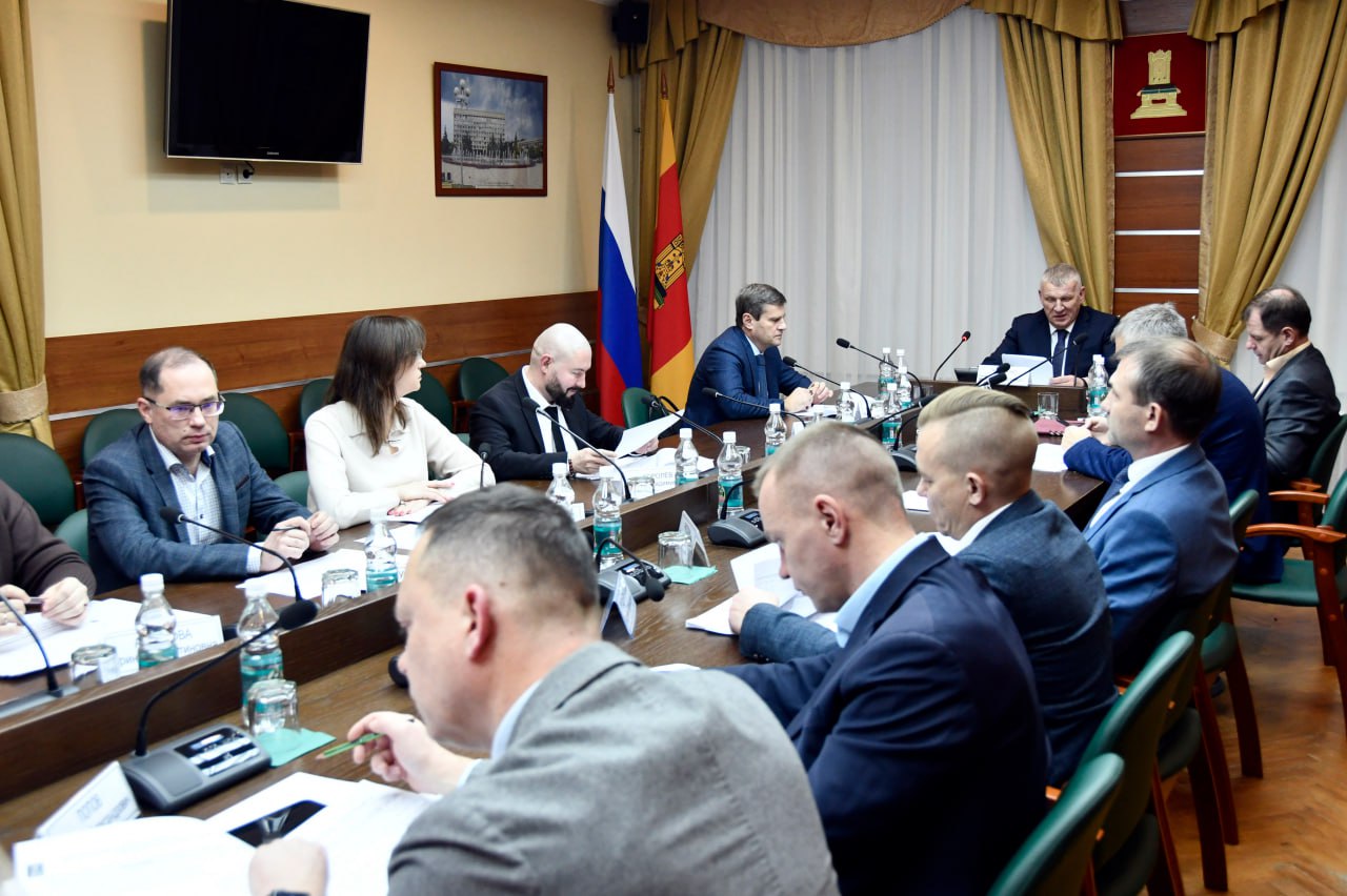 15 декабря состоялось заседание комитета по транспорту и ЖКК под председательством Станислава Петрушенко 15 декабря состоялось заседание комитета по транспорту и ЖКК под председательством Станислава Петрушенко