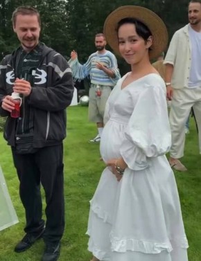 «Как себя чувствует женщина в такой ситуации, как вы думаете? На её физическом состоянии не отразилась непрофессиональность акушерки»