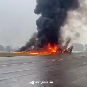 Самолёт разбился в аэропорту американского города Стейтсвилл