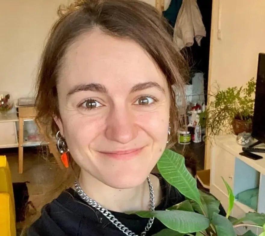 ЛГБТ*-активистку, иноагента Александру Казанцеву заочно приговорили к девяти годам колонии общего режима