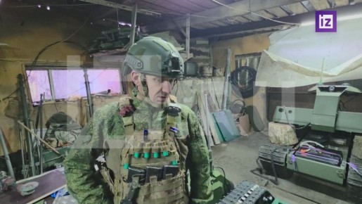Бойцы Южной группировки рассказали корреспонденту "Известий" Егору Кильдибекову о применении наземных роботов в зоне СВО
