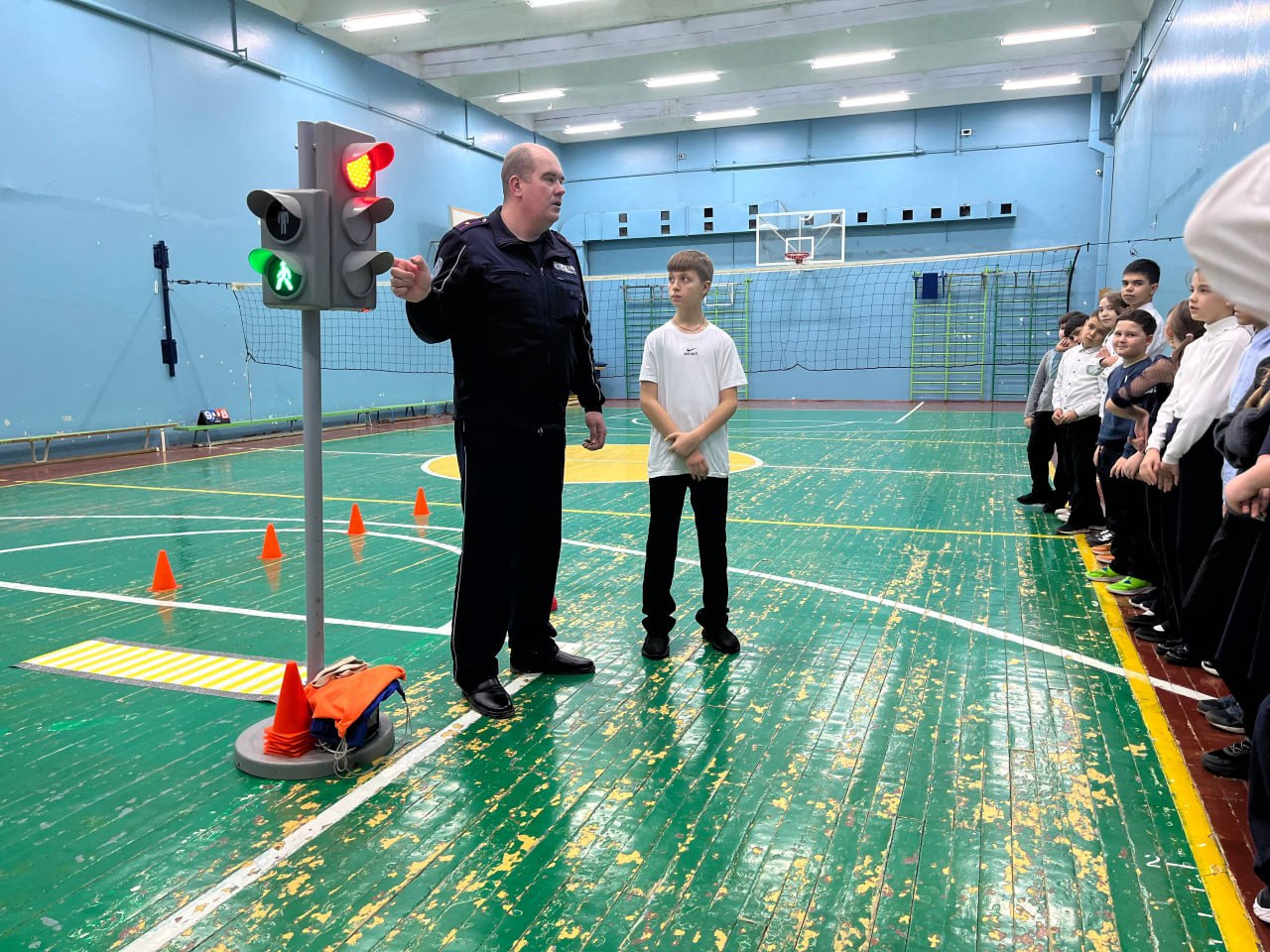 Сотрудники Госавтоинспекции города Твери совместно с Лабораторией безопасности провели мероприятие «Безопасный город»
