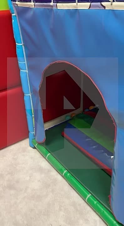 Ребёнок получил травму головы в детской комнате ресторана быстрого питания в Ижевске