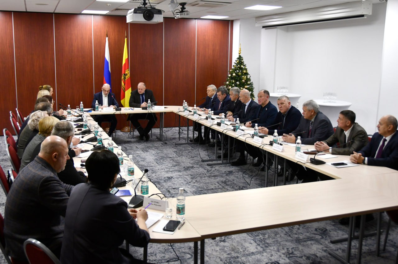 Актуальные вопросы взаимодействия Законодательного Собрания и Общественной палаты Тверской области в законотворческой и контрольной деятельности были обсуждены на встрече с участием Совета Законодательного Собрания и...