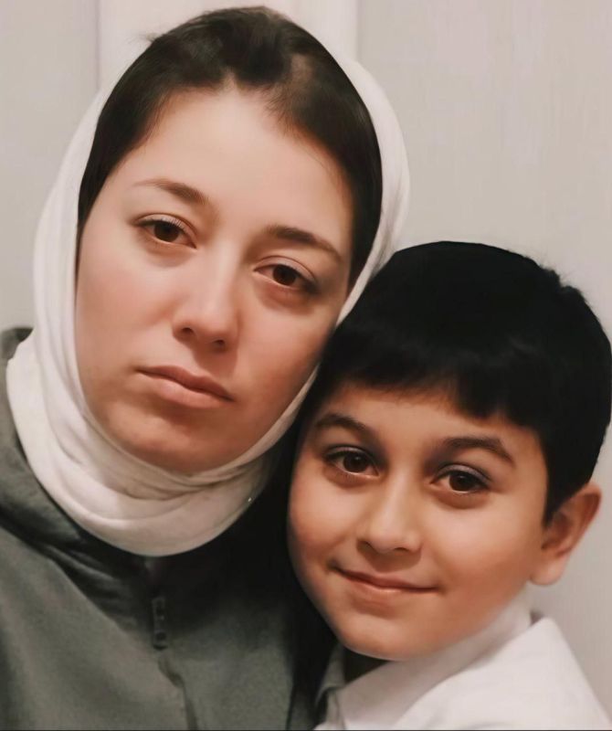 Марина Ахмедова: Передают, что в Узбекистане нашелся предприниматель, который купил матери убитого в Одинцово мальчика двухкомнатную квартиру в центре Душанбе со всеми удобствами и взял ее на работу с зарплатой в тысячу...