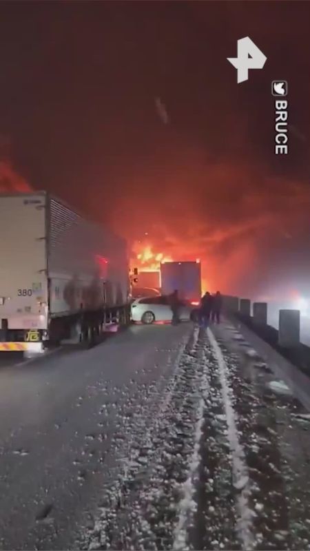 В Японии произошло массовое ДТП с участием 50 машин