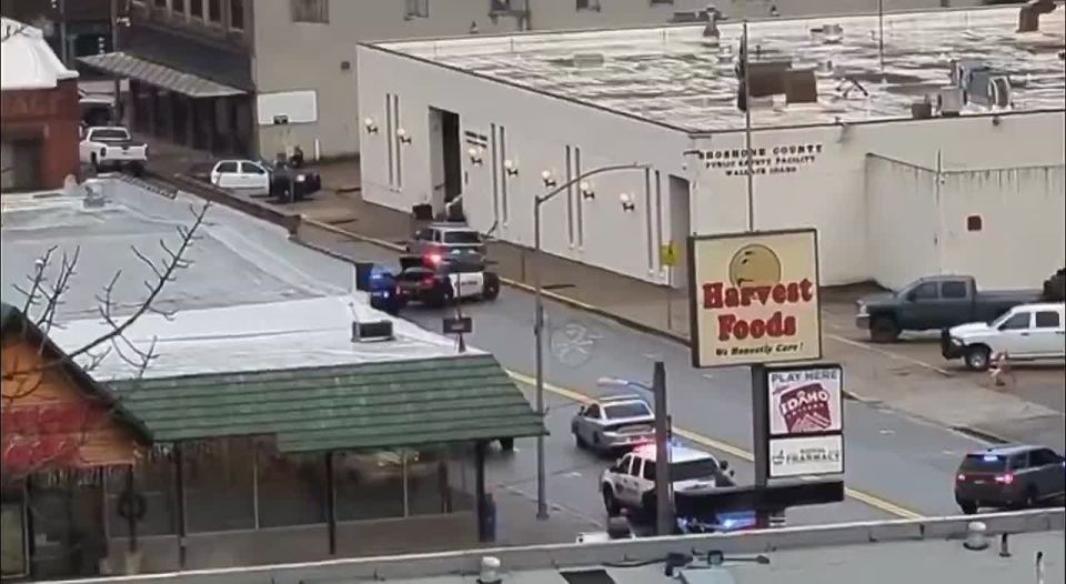 Стрельба произошла в офисе шерифа округа Шошоне в американском штате Айдахо, сообщают местные СМИ