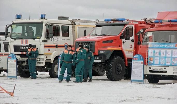 В Тверской области огнеборцы МЧС России локализовали крупный пожар