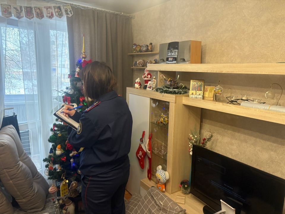 Тела трех жителей Самары, отравившихся парами газа, обнаружили в квартире