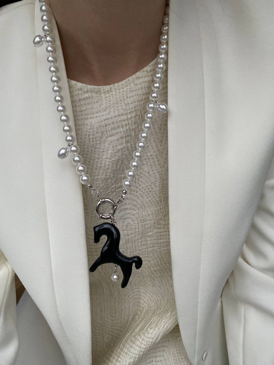 «Горлица» - это семейная мастерская, в которой с любовью и вниманием к каждой детали создаются украшения ручной работы «Горлица» - это семейная мастерская, в которой с любовью и вниманием к каждой детали создаются украшения ручной работы