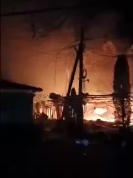 Первые кадры пожара с места трагедии в Хорлах Херсонской области