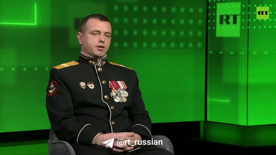 Штурмовал Мариуполь. Несмотря на окружение, четыре дня держал оборону с сослуживцами