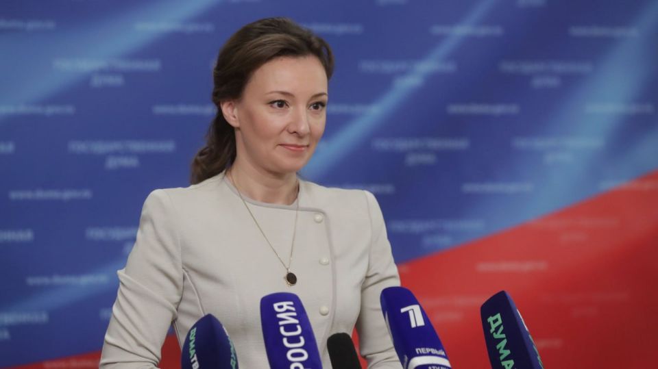 Анна Кузнецова: Спасибо Вам , родные , за служение Ваше, за борьбу за право помогать! Вы стали настоящей опорой для многих бойцов!