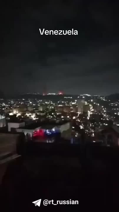 США не шли на столь прямое вмешательство в дела Латинской Америки со времён вторжения в Панаму в 1989 году, пишет Reuters