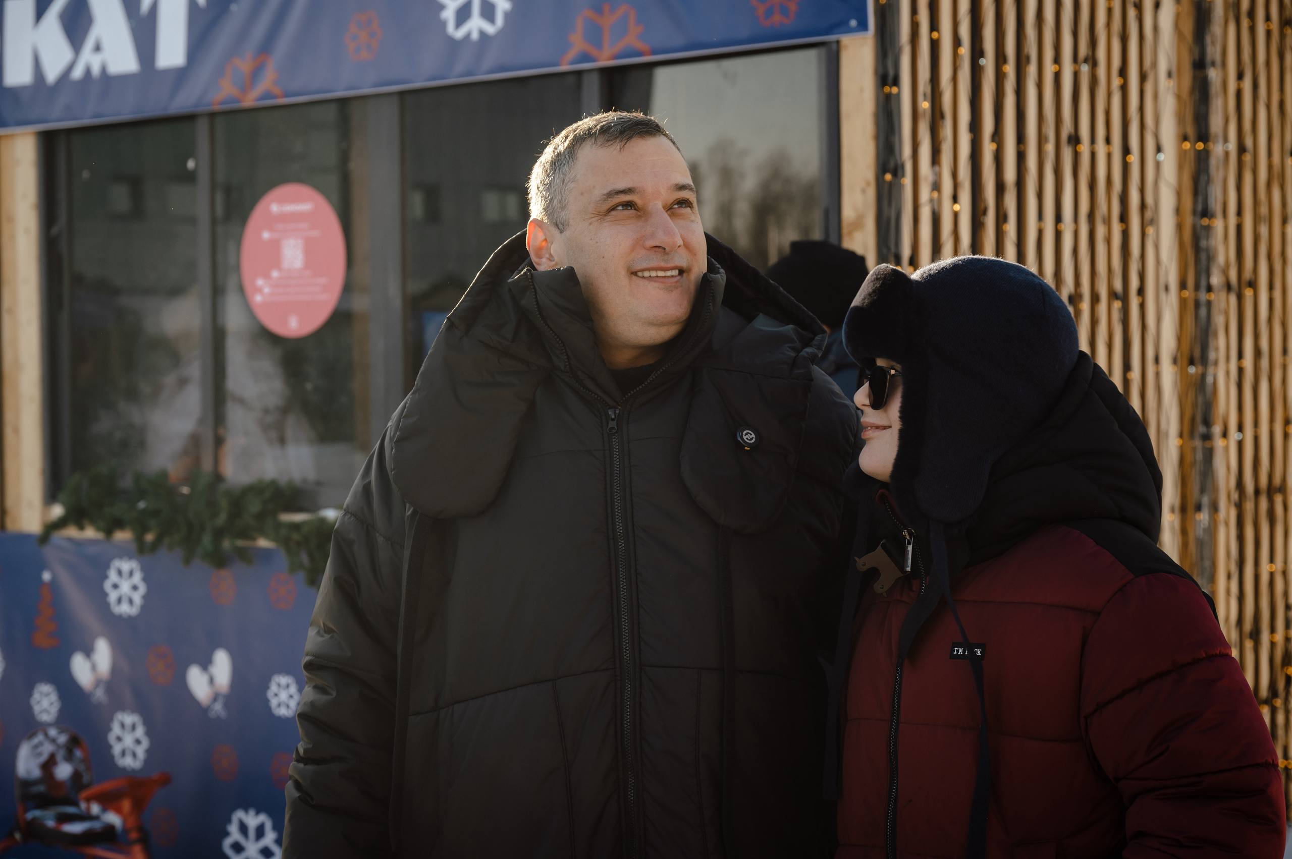 Александр Хинштейн: Ничего не согревает в мороз лучше улыбок Александр Хинштейн: Ничего не согревает в мороз лучше улыбок