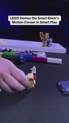 ������ ���������: ������� ������ ��������. LEGO ���������� Smart Brick � "�����" ����� � ���������� ���������� ������������ �� �������