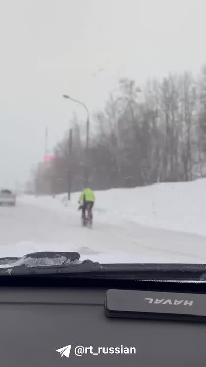 Велосипедиста заметили на Дмитровском шоссе