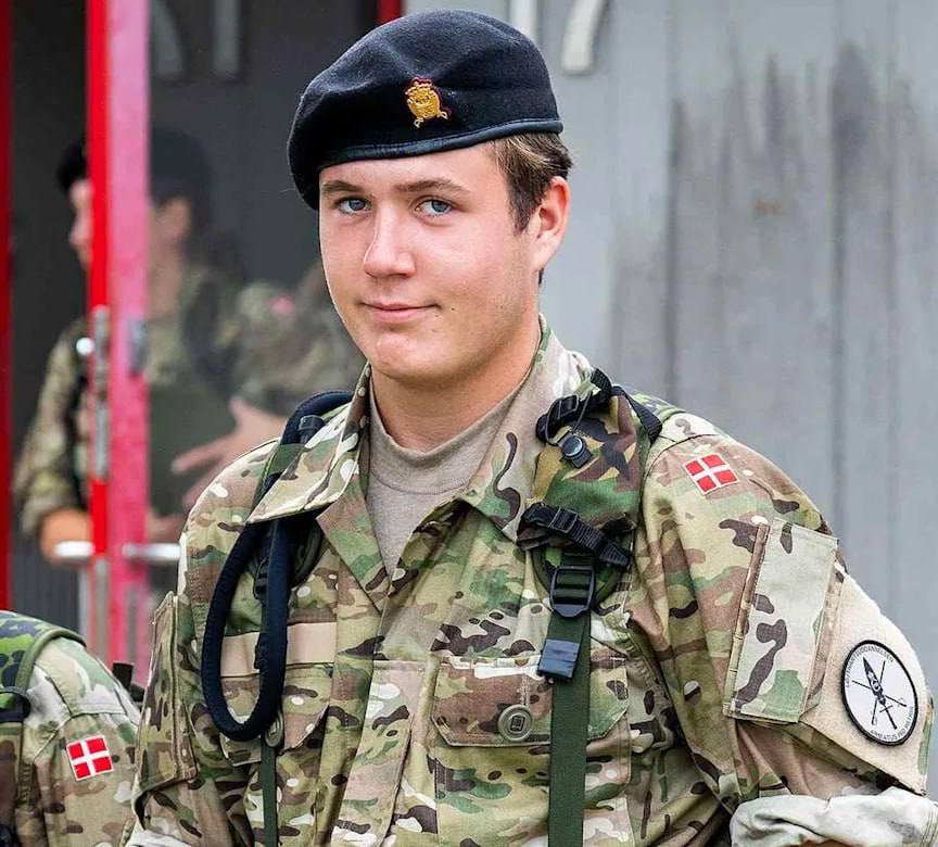 Дмитрий Стешин: Принц датский (не Гамлет) первый в очереди на отправку в Гренландию