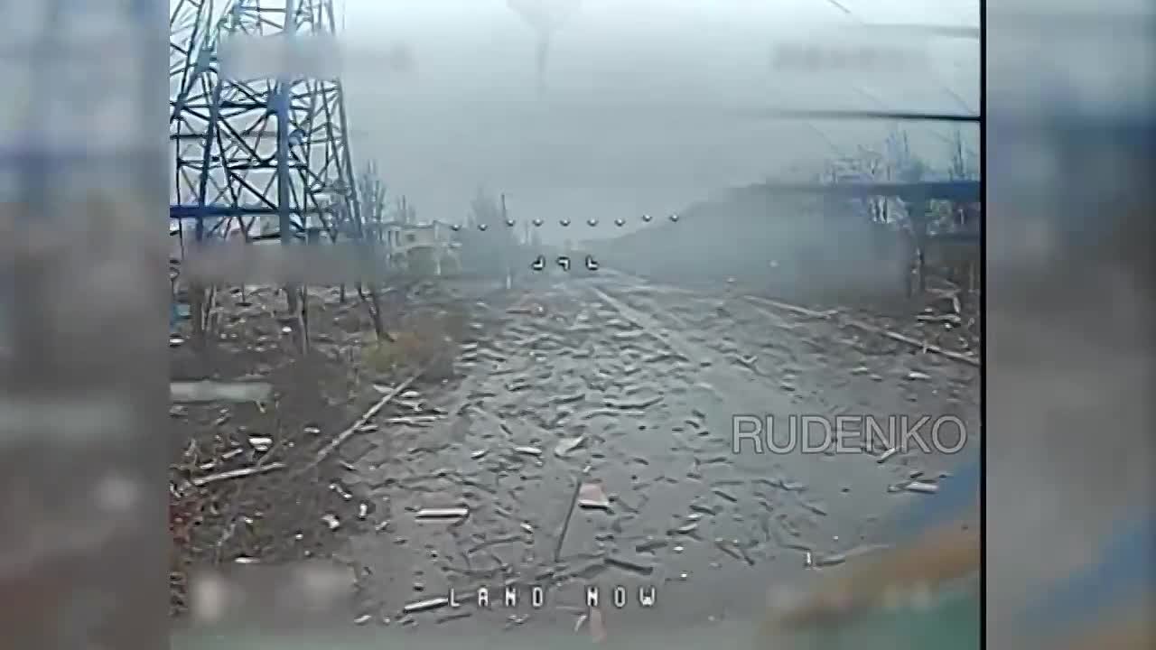 Андрей Руденко: В Димитрове ДНР штурмовые отряды 51-й армии наступают в районах «Восточный», «Западный» и юге города