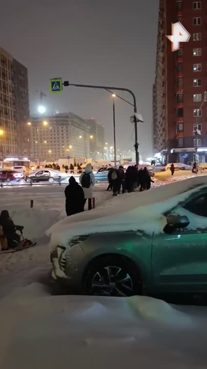 Не доброе утро: подмосковные Люберцы оказались в "снежном плену"