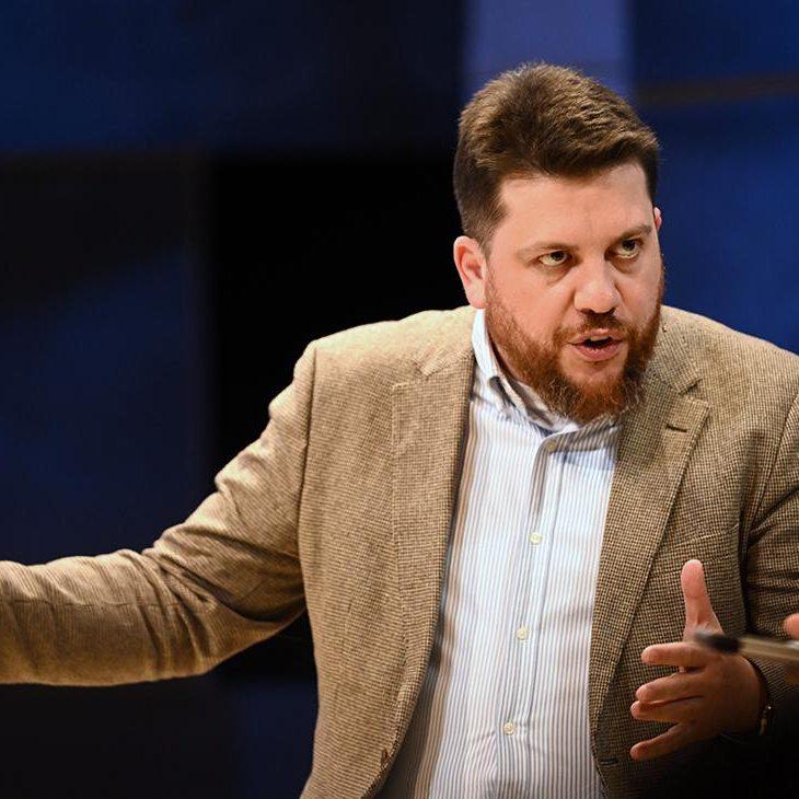 Команда экстремистского ФБК намеренно «сливает» Волкова* из-за скандала с нацистами из запрещённого РДК, считает Илья Ремесло