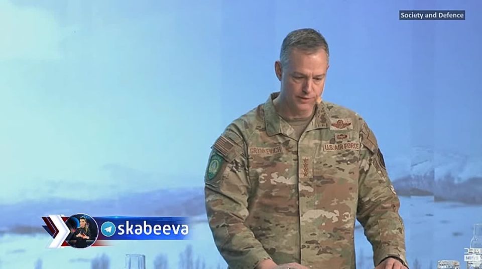 ‘Россия и Китай не изучают тюленей и белых медведей в Арктике