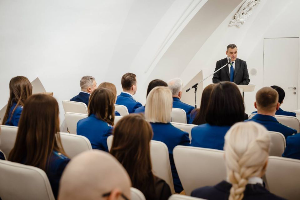 Александр Хинштейн: Сегодня профессиональный праздник у работников прокуратуры