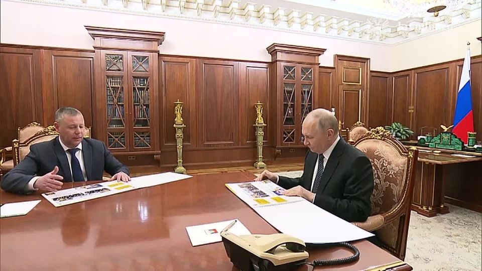 Владимир Путин встретился с губернатором Ярославской области Михаилом Евраевым