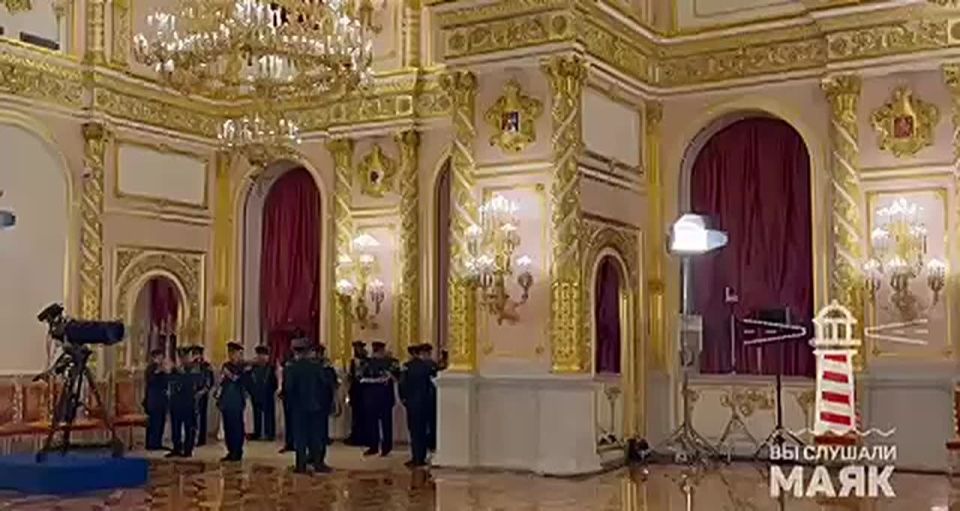 В Александровском зале Кремля скоро начнется церемония вручения верительных грамот