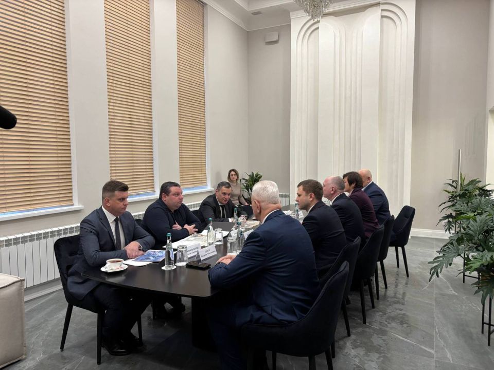 Александр Хинштейн: Железная дорога — железное плечо Курской области