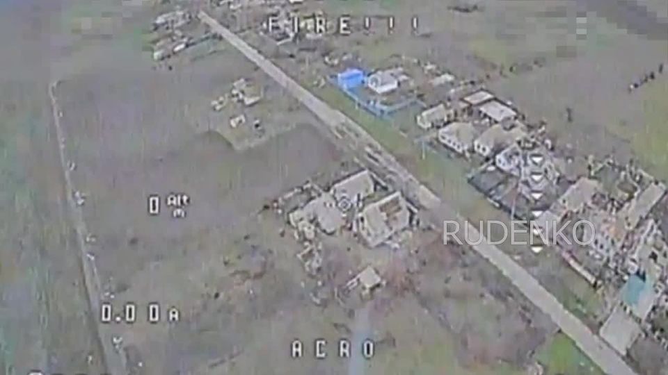 Андрей Руденко: Расчёты ударных БпЛА самолётного типа «Молния-2» войск бесплотных систем группировки «Восток» уничтожили укреплённые пункты управления беспилотной авиацией ВСУ в застройках населённых пунктов Запорожской...