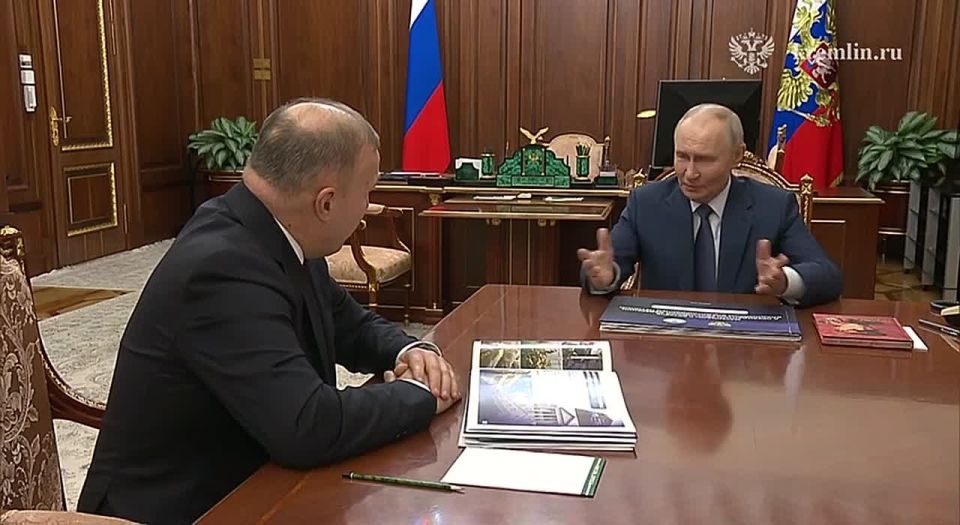 Путин провел рабочую встречу с главой Адыгеи Муратом Кумпиловым