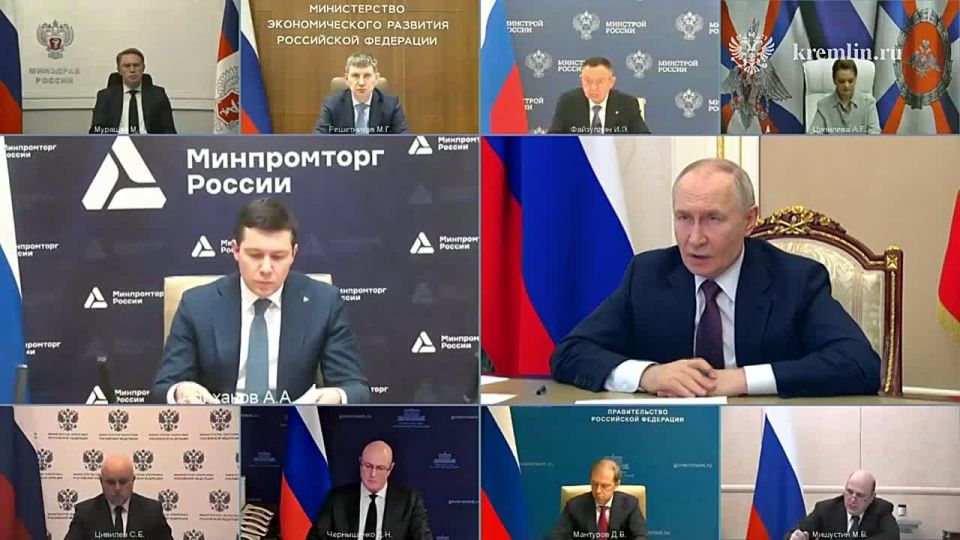 «За последние годы российская фарма сделала колоссальный шаг вперёд, просто колоссальный», – отметил Владимир Путин на совещании с членами Правительства