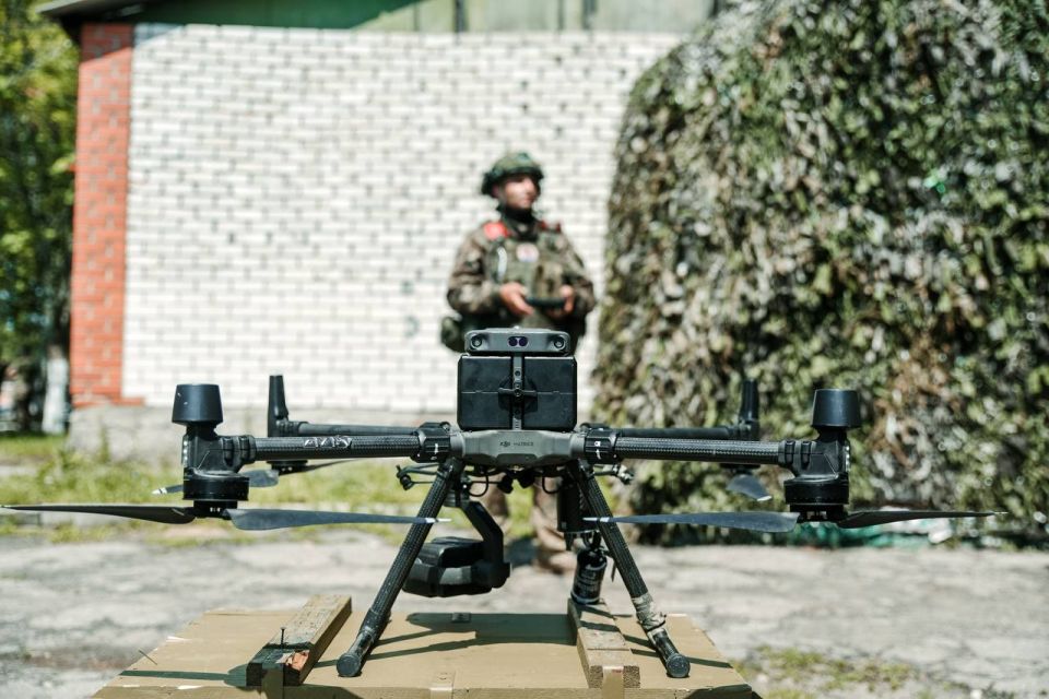 Александр Хинштейн: Теперь в школах будут учить собирать и управлять дронами