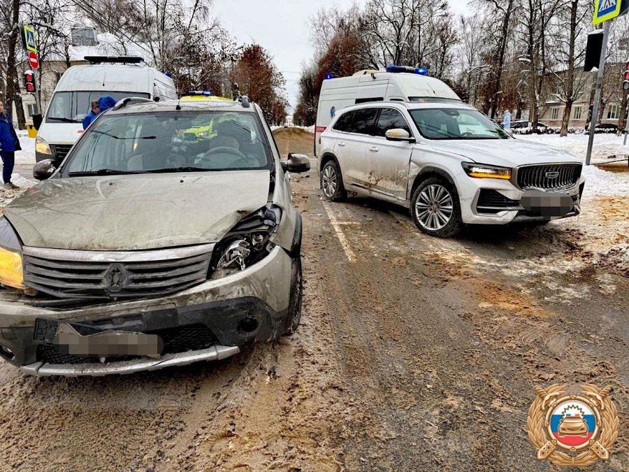 Пострадали дети: появились подробности ДТП в Твери