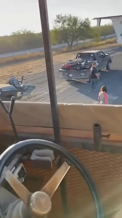 Андрей Клинцевич: Пример того, как могут выглядеть маршруты транспортировки наркотиков с территории Мексики в Соединенные Штаты, на которые Трамп заявил, что собирается нанести удар