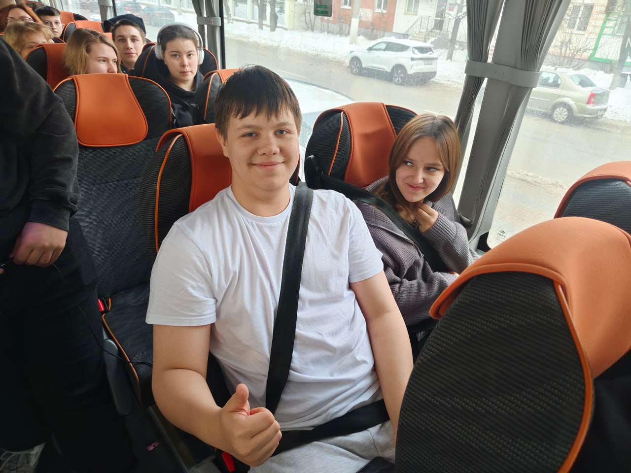 Госавтоинспекция города Твери провела инструктаж с организованной группой детей в автобусе Госавтоинспекция города Твери провела инструктаж с организованной группой детей в автобусе