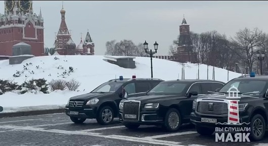 Аббас передвигается по Москве на "Aurus"