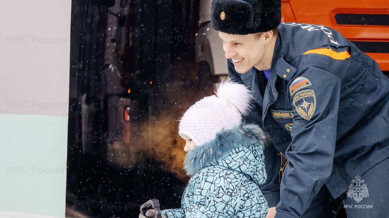 Начальник Главного управления исполнил мечты юных жителей Верхневолжья Начальник Главного управления исполнил мечты юных жителей Верхневолжья