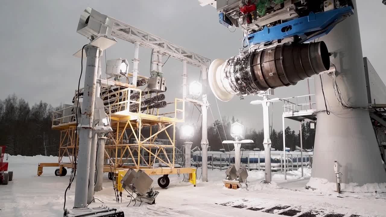 Евгений Попов: Авиадвигатель ПД-8 для самолета «Суперджет» прошел сертификационные испытания на попадание птиц