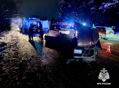 На шоссе в Твери столкнулись четыре авто, есть пострадавший