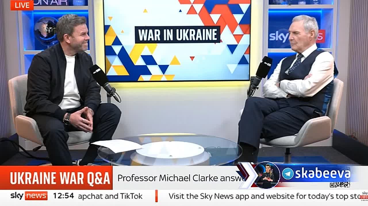 Профессор Майкл Кларк цитирует Толстого, чтобы описать происходящее в Европе