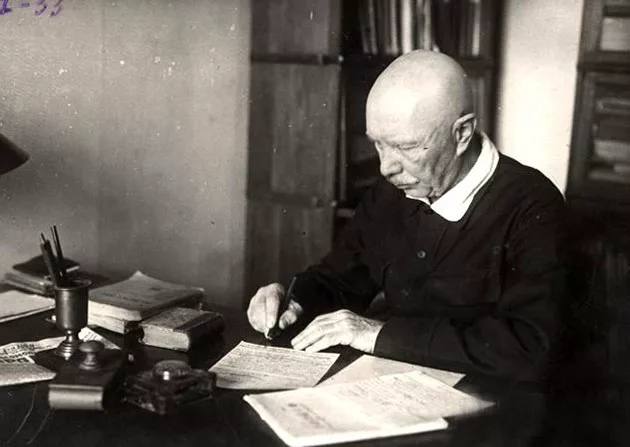 Сегодня день рождения (и день памяти) Александра Серафимовича